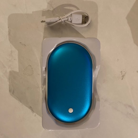 2-in-1 Electronic Hand Warmer & Power Bank - New in Box - Picture 3 of 4